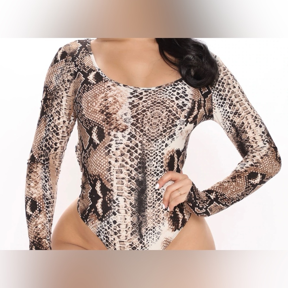 Women's Top Animal Printed Long Sleeve Tunic Black